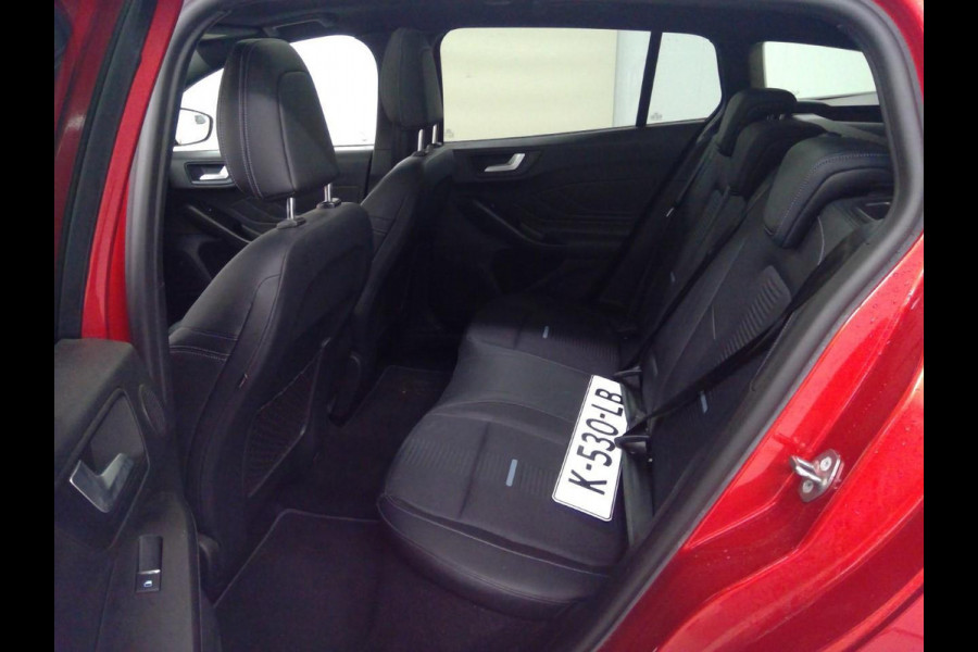 Ford FOCUS Wagon 1.0 EcoBoost Hybrid Active X Business 126.500 KM | Trekhaak | Navigatie | Panorama Dak