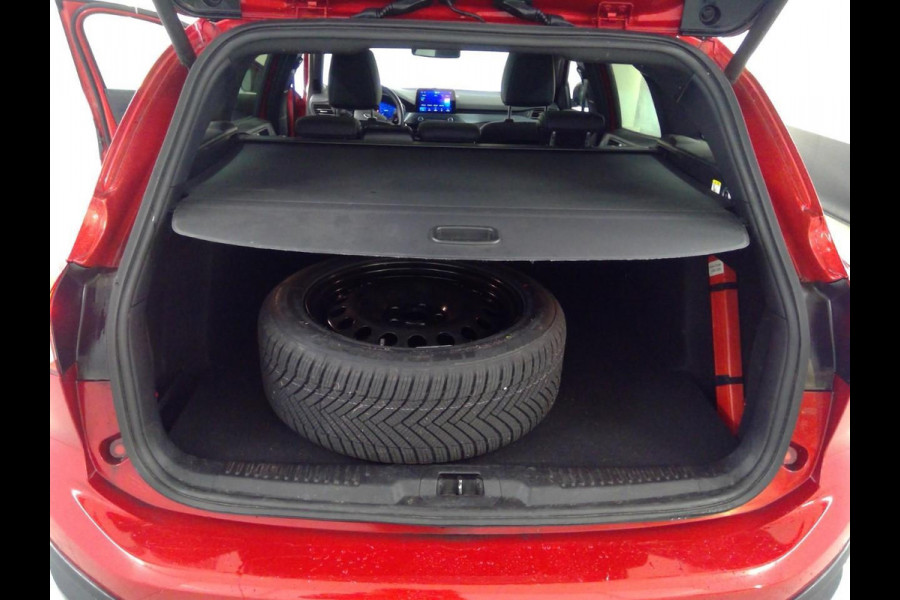 Ford FOCUS Wagon 1.0 EcoBoost Hybrid Active X Business 126.500 KM | Trekhaak | Navigatie | Panorama Dak