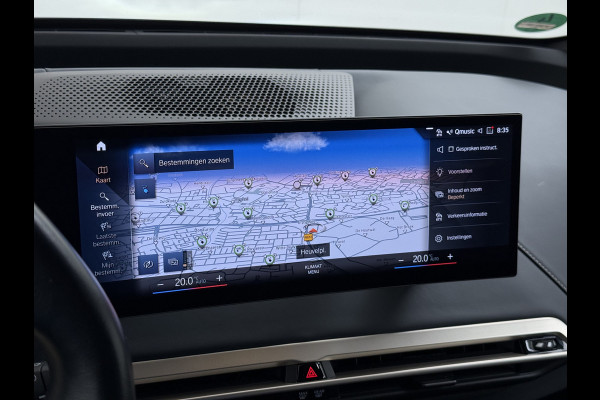 BMW iX xDrive 40 326pk Soh 100% Leder Suite+Massage+Ventilatie PanoDak Laser-LED 22"Lmv Trekhaak Soft-Close Adaptive-Cruise+Stop&Go Act Stuur+Bank+Stoel-Verwarmd AWD Digital-Key Connected-Drive Android Apple Carplay Warmte-comfort-pack Achteruitrij-Assist Co-Pilot-Pack Drive-Assist 1e Eigenaar 2.500kg Trekvermogen (630Nm)!  Recent onderhoud gehad, 163.340km