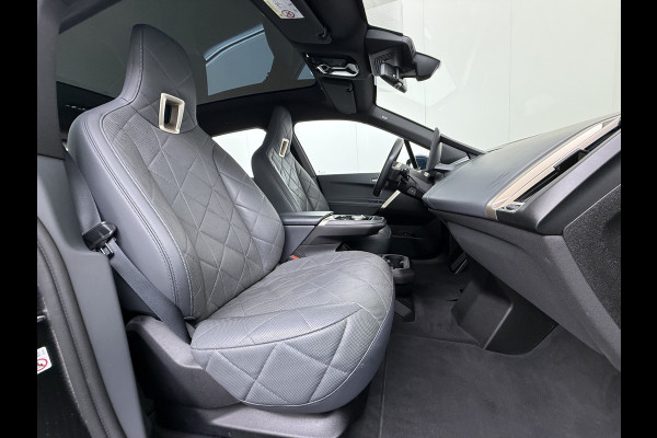 BMW iX xDrive 40 326pk Soh 100% Leder Suite+Massage+Ventilatie PanoDak Laser-LED 22"Lmv Trekhaak Soft-Close Adaptive-Cruise+Stop&Go Act Stuur+Bank+Stoel-Verwarmd AWD Digital-Key Connected-Drive Android Apple Carplay Warmte-comfort-pack Achteruitrij-Assist Co-Pilot-Pack Drive-Assist 1e Eigenaar 2.500kg Trekvermogen (630Nm)!  Recent onderhoud gehad, 163.340km