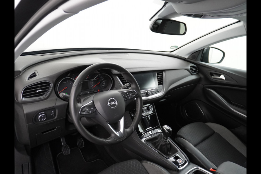 Opel Grandland X T131PK Business Executive Apple Carplay Android Auto Camera Navi AGR-Comfort Stoelen Keyless 19" DAB+ ECC Bluetooth Cruise Contr Isofix Elek.Achterklep Lane-Assist Lmv Regen-Licht Sensor Privacy Glas Dealer Onderhouden Origineel Nederlandse Auto