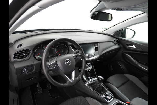 Opel Grandland X T131PK Business Executive Apple Carplay Android Auto Camera Navi AGR-Comfort Stoelen Keyless 19" DAB+ ECC Bluetooth Cruise Contr Isofix Elek.Achterklep Lane-Assist Lmv Regen-Licht Sensor Privacy Glas Dealer Onderhouden Origineel Nederlandse Auto