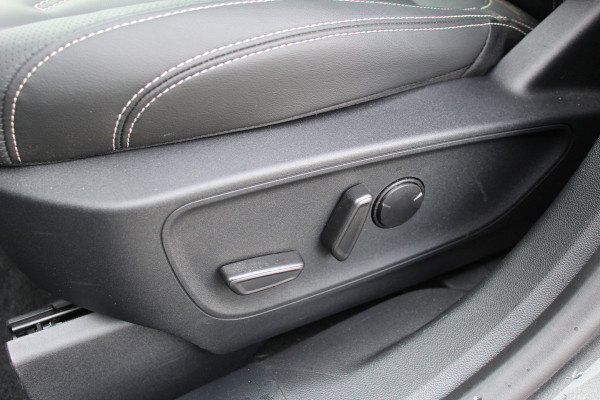 Ford Kuga 2.5 PHEV Vignale | Navigatie | Head-up | BLIS | Adaptieve cruise | B&O