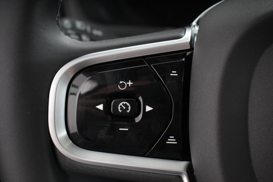 Volvo XC90 2.0 T8 455pk Recharge AWD Ultimate Dark Leder Panorama-schuifdak Navigatie Harman Kardon Electrisch bedienbare achterklep Camera Cruise control Apple Carplay/ Android Auto