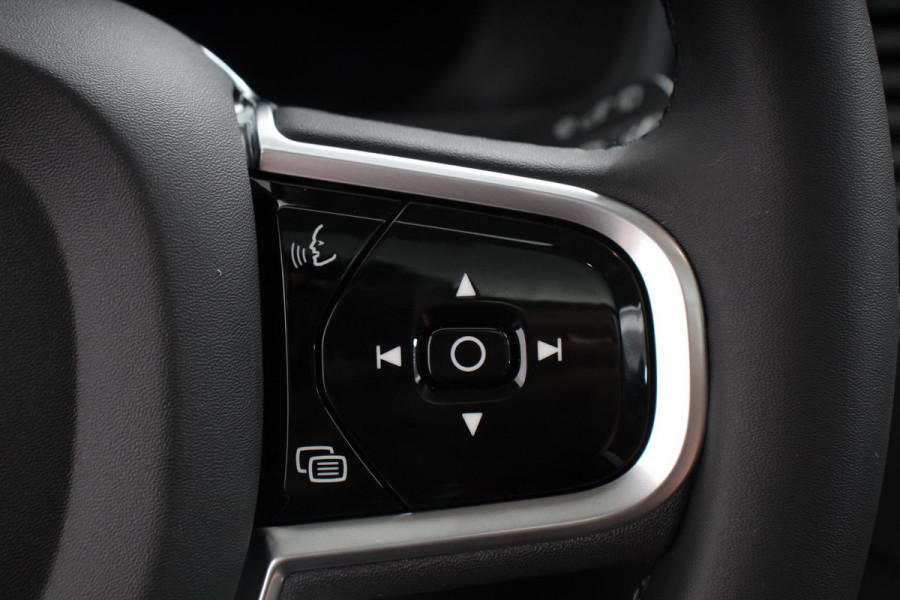 Volvo XC90 2.0 T8 455pk Recharge AWD Ultimate Dark Leder Panorama-schuifdak Navigatie Harman Kardon Electrisch bedienbare achterklep Camera Cruise control Apple Carplay/ Android Auto