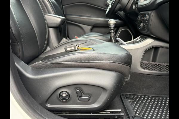 Jeep Compass 1.4 MultiAir Opening Edition Plus | Navigatie | Leder | Beats audio | Stoel + stuurwiel verwarming