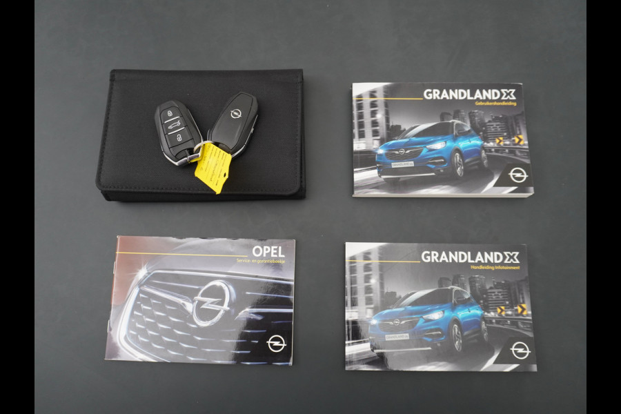 Opel Grandland X T131PK Business Executive Apple Carplay Android Auto Camera Navi AGR-Comfort Stoelen Keyless 19" DAB+ ECC Bluetooth Cruise Contr Isofix Elek.Achterklep Lane-Assist Lmv Regen-Licht Sensor Privacy Glas Dealer Onderhouden Origineel Nederlandse Auto