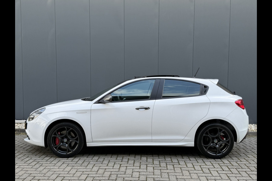 Alfa Romeo Giulietta 1.4 Turbo MultiAir Super | Electrisch panorama/schuifdak | Cruise control | DAB | Airconditioning | 18'' LMV