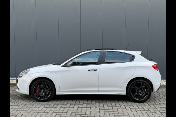 Alfa Romeo Giulietta 1.4 Turbo MultiAir Super | Electrisch panorama/schuifdak | Cruise control | DAB | Airconditioning | 18'' LMV