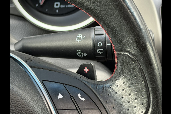 Alfa Romeo Giulietta 1.4 Turbo MultiAir Super | Electrisch panorama/schuifdak | Cruise control | DAB | Airconditioning | 18'' LMV