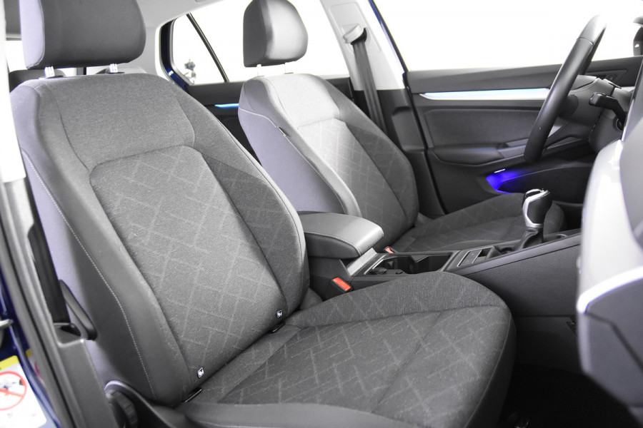 Volkswagen Golf Life *1ste Eigenaar*Navigatie*Camera*Carplay*
