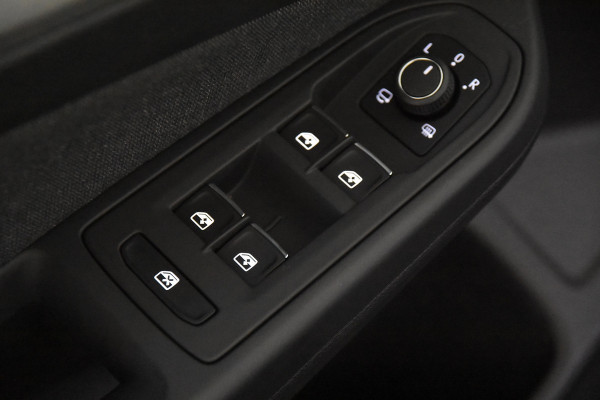 Volkswagen Golf Life *1ste Eigenaar*Navigatie*Camera*Carplay*