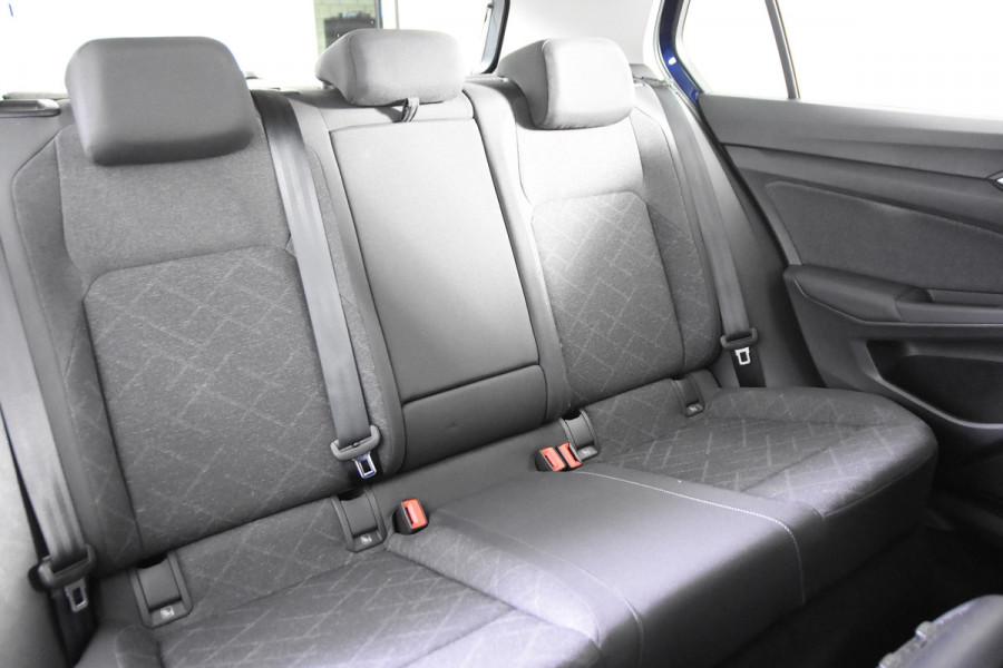Volkswagen Golf Life *1ste Eigenaar*Navigatie*Camera*Carplay*