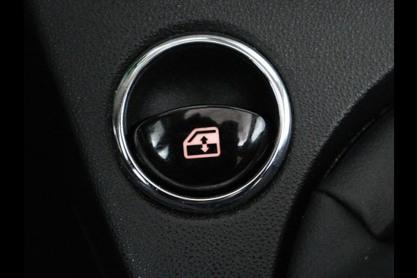 Fiat 500C 0.9 TwinAir Turbo Lounge | Navigatie | Cruise control | Airco | Parkeerhulp | Bluetooth | Elektrisch vouwdak | Origineel NL