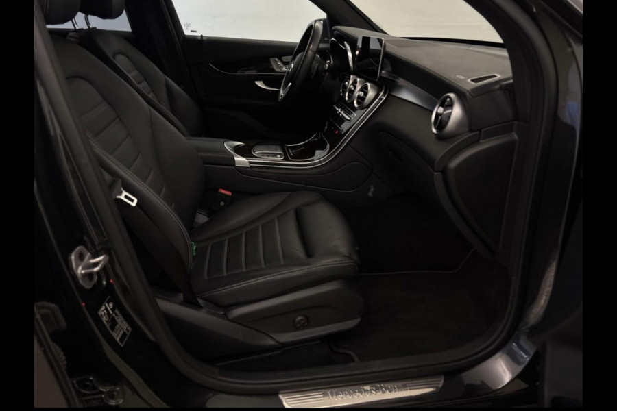 Mercedes-Benz GLC Coupé 300e 4MATIC - Distronic+ - 360 Camera - Memory - El. Trekhaak - Keyless Entry - Leer -