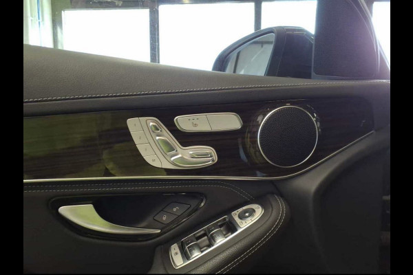 Mercedes-Benz GLC Coupé 300e 4MATIC - Distronic+ - 360 Camera - Memory - El. Trekhaak - Keyless Entry - Leer -