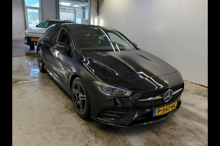 Mercedes-Benz CLA-Klasse Shooting Brake 180 Business Solution AMG Panoramadak Trekhaak Multibeam LED Nightpakket