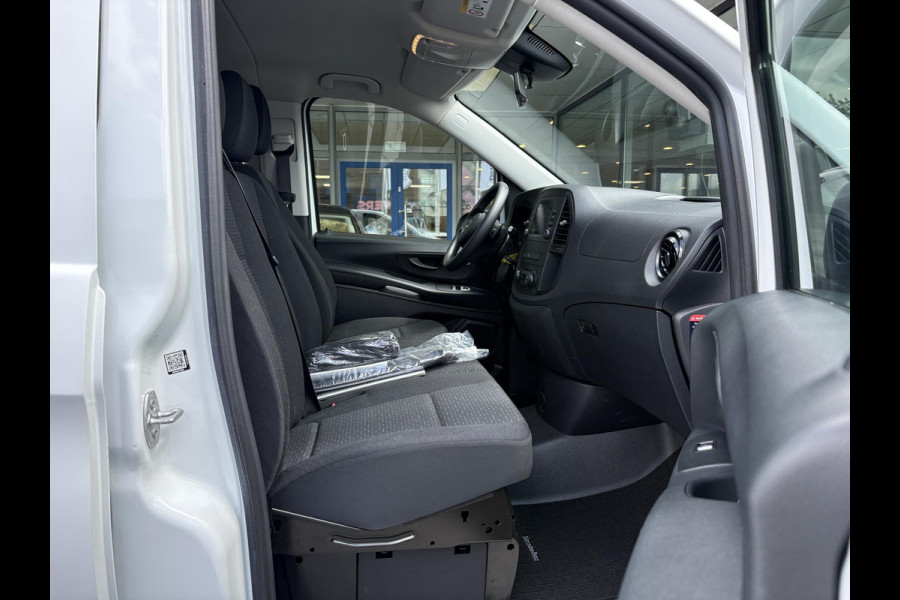 Mercedes-Benz EVITO TOURER PRO L2 90 kWh | BTW Auto | SOH 95,5% | 9 Pers. | Stoelverwarming | Navi | Cruise Control |