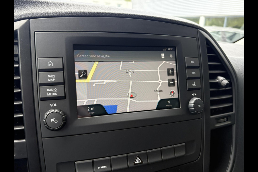Mercedes-Benz EVITO TOURER PRO L2 90 kWh | BTW Auto | SOH 95,5% | 9 Pers. | Stoelverwarming | Navi | Cruise Control |