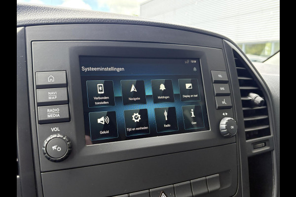 Mercedes-Benz EVITO TOURER PRO L2 90 kWh | BTW Auto | SOH 95,5% | 9 Pers. | Stoelverwarming | Navi | Cruise Control |
