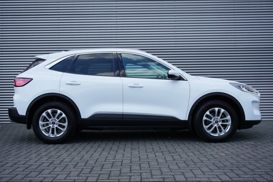 Ford Kuga 225PK PHEV Titanium AUTOM. | CAMERA | AFN. TREKHAAK | NAVI