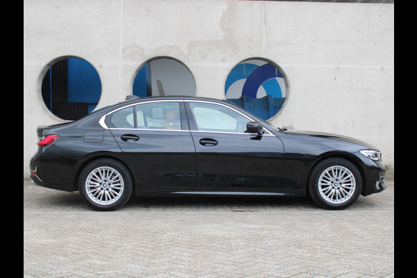 BMW 3-serie 320i High Executive Edition | APPLE CARPLAY / ANDROID AUTO | LEDEREN BEKLEDING | STOELVERWARMING |