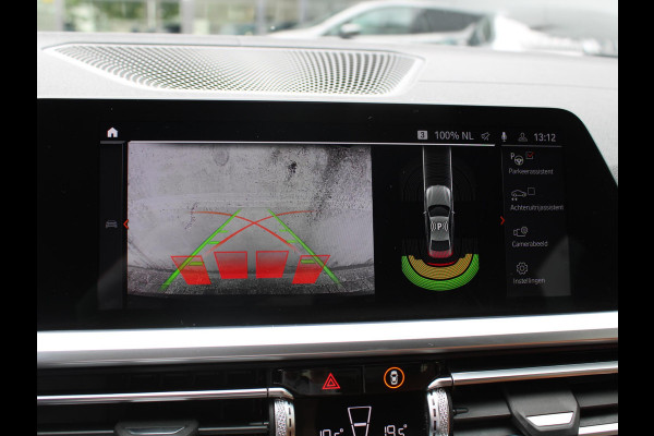 BMW 3-serie 320i High Executive Edition | APPLE CARPLAY / ANDROID AUTO | LEDEREN BEKLEDING | STOELVERWARMING |