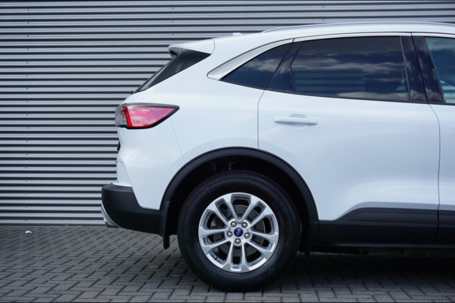 Ford Kuga 225PK PHEV Titanium AUTOM. | CAMERA | AFN. TREKHAAK | NAVI