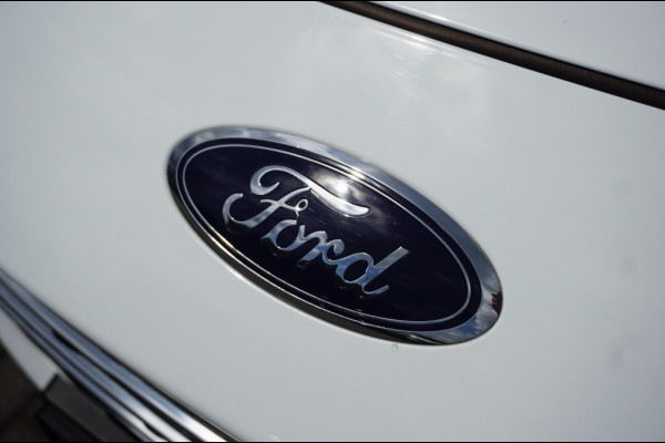 Ford Kuga 225PK PHEV Titanium AUTOM. | CAMERA | AFN. TREKHAAK | NAVI