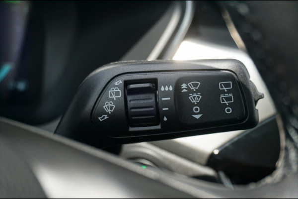 Ford Kuga 225PK PHEV Titanium AUTOM. | CAMERA | AFN. TREKHAAK | NAVI