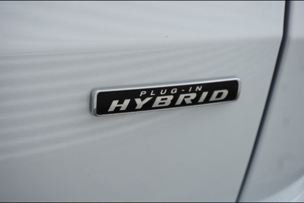 Ford Kuga 225PK PHEV Titanium AUTOM. | CAMERA | AFN. TREKHAAK | NAVI
