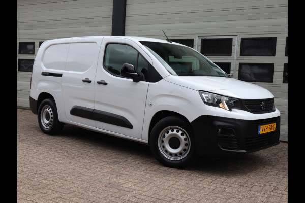 Peugeot e-Partner 50 kWh Lang L2 - Apple Carplay - Snelladen - Camera - 1e Eigenaar