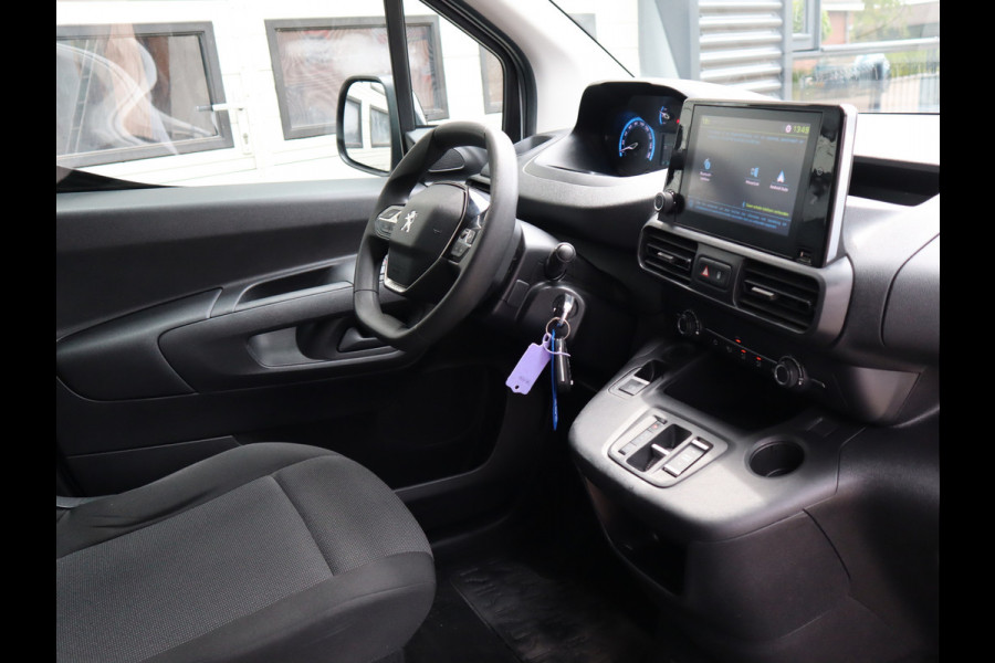 Peugeot e-Partner 50 kWh Lang L2 - Apple Carplay - Snelladen - Camera - 1e Eigenaar