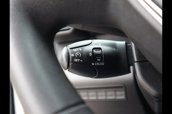 Peugeot e-Partner 50 kWh Lang L2 - Apple Carplay - Snelladen - Camera - 1e Eigenaar