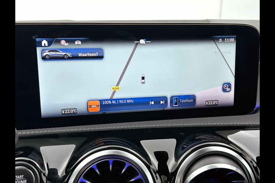 Mercedes-Benz A-Klasse 250 e Business Solution AMG | AMG Line Plus pakket | Memorypakket voorstoelen | Panoramaschuifdak | Head-up display | 360° camera | AMG Line Plus pakket | Memorypakket voorstoelen | Panoramaschuifdak | Head-up display | 360° camera |