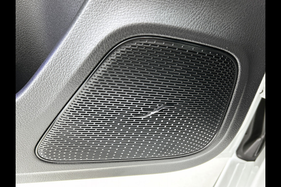 Mercedes-Benz A-Klasse 250 e Business Solution AMG | AMG Line Plus pakket | Memorypakket voorstoelen | Panoramaschuifdak | Head-up display | 360° camera | AMG Line Plus pakket | Memorypakket voorstoelen | Panoramaschuifdak | Head-up display | 360° camera |