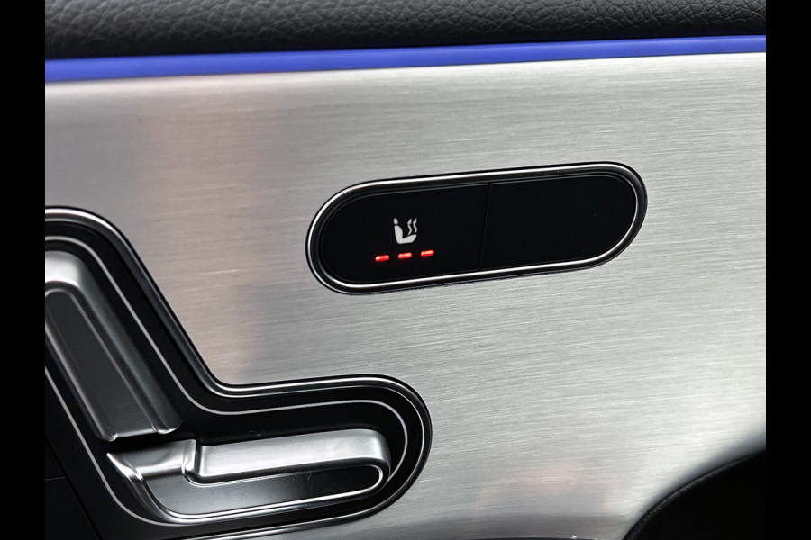 Mercedes-Benz A-Klasse 250 e Business Solution AMG | AMG Line Plus pakket | Memorypakket voorstoelen | Panoramaschuifdak | Head-up display | 360° camera | AMG Line Plus pakket | Memorypakket voorstoelen | Panoramaschuifdak | Head-up display | 360° camera |