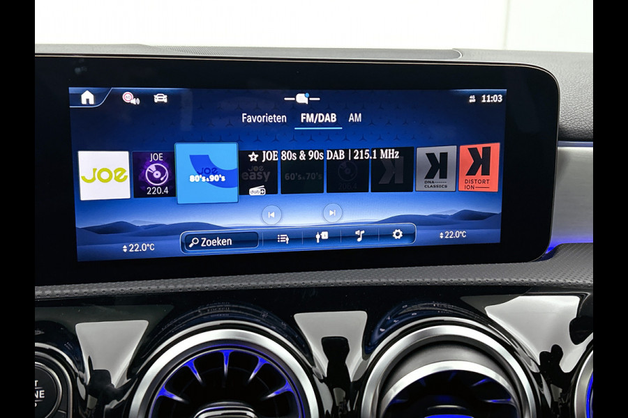 Mercedes-Benz A-Klasse 250 e Business Solution AMG | AMG Line Plus pakket | Memorypakket voorstoelen | Panoramaschuifdak | Head-up display | 360° camera | AMG Line Plus pakket | Memorypakket voorstoelen | Panoramaschuifdak | Head-up display | 360° camera |