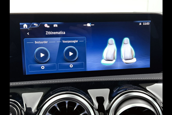 Mercedes-Benz A-Klasse 250 e Business Solution AMG | AMG Line Plus pakket | Memorypakket voorstoelen | Panoramaschuifdak | Head-up display | 360° camera | AMG Line Plus pakket | Memorypakket voorstoelen | Panoramaschuifdak | Head-up display | 360° camera |