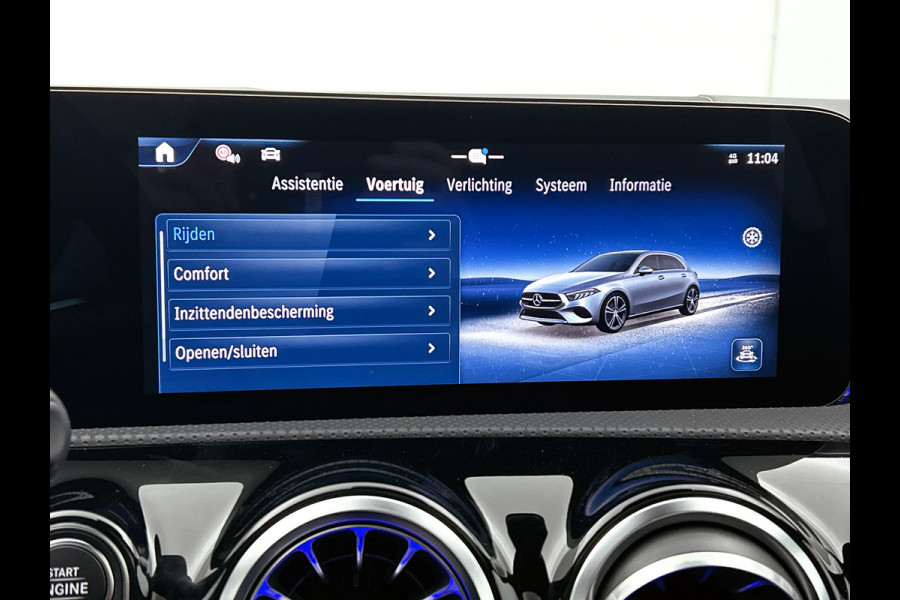 Mercedes-Benz A-Klasse 250 e Business Solution AMG | AMG Line Plus pakket | Memorypakket voorstoelen | Panoramaschuifdak | Head-up display | 360° camera | AMG Line Plus pakket | Memorypakket voorstoelen | Panoramaschuifdak | Head-up display | 360° camera |