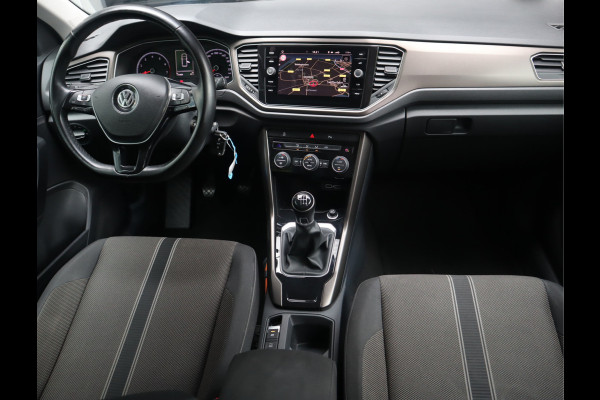 Volkswagen T-Roc 1.5 TSI Style Navi / Clima / Handgesch / Dealer onderhouden BTW AUTO / 1e eigenaar / 150PK!