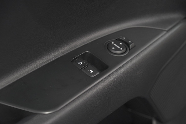Kia Stonic 1.0 T-GDi MHEV DynamicLine | Camera | Apple Carplay | Parkeersensoren