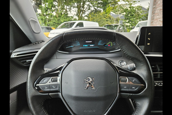 Peugeot e-2008 EV Active Pack 50 kWh SOH 97%! Carplay! NAP! Dealer Onderhouden! Airco/Clima!