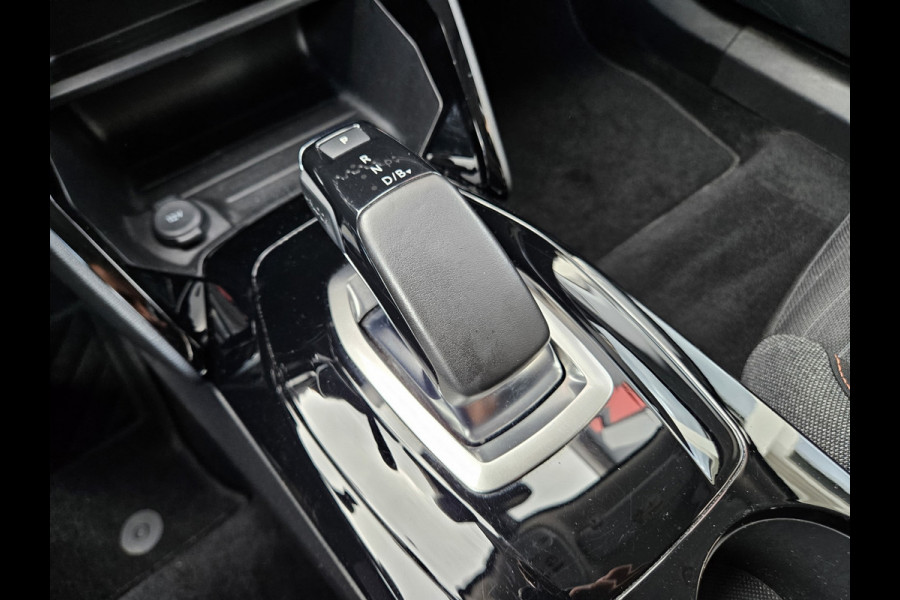 Peugeot e-2008 EV Active Pack 50 kWh SOH 97%! Carplay! NAP! Dealer Onderhouden! Airco/Clima!