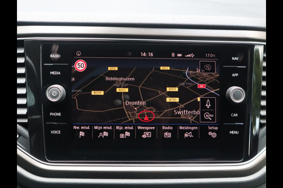 Volkswagen T-Roc 1.5 TSI Style Navi / Clima / Handgesch / Dealer onderhouden BTW AUTO / 1e eigenaar / 150PK!
