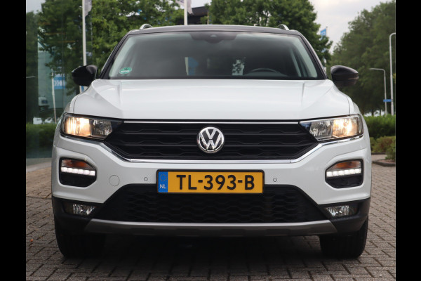 Volkswagen T-Roc 1.5 TSI Style Navi / Clima / Handgesch / Dealer onderhouden BTW AUTO / 1e eigenaar / 150PK!
