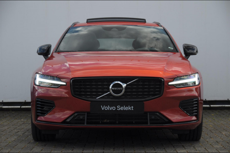 Volvo V60 T6 350PK Automaat Recharge AWD R-Design Long Range / Panoramadak / Trekhaak / Harman Kardon / 19'' velgen / Getint glas / Leder bekleed dashboard / Adaptive Cruise Control /  BLIS