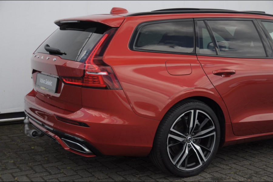 Volvo V60 T6 350PK Automaat Recharge AWD R-Design Long Range / Panoramadak / Trekhaak / Harman Kardon / 19'' velgen / Getint glas / Leder bekleed dashboard / Adaptive Cruise Control /  BLIS
