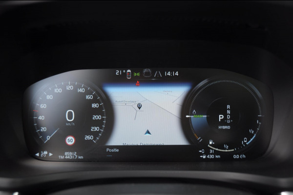 Volvo V60 T6 350PK Automaat Recharge AWD R-Design Long Range / Panoramadak / Trekhaak / Harman Kardon / 19'' velgen / Getint glas / Leder bekleed dashboard / Adaptive Cruise Control /  BLIS