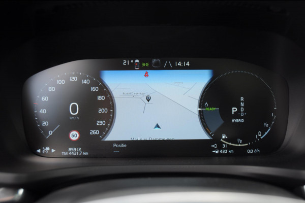 Volvo V60 T6 350PK Automaat Recharge AWD R-Design Long Range / Panoramadak / Trekhaak / Harman Kardon / 19'' velgen / Getint glas / Leder bekleed dashboard / Adaptive Cruise Control /  BLIS